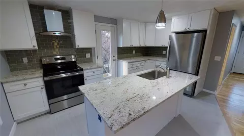 39 Robin Dr, Exeter, RI 02822 photo 5