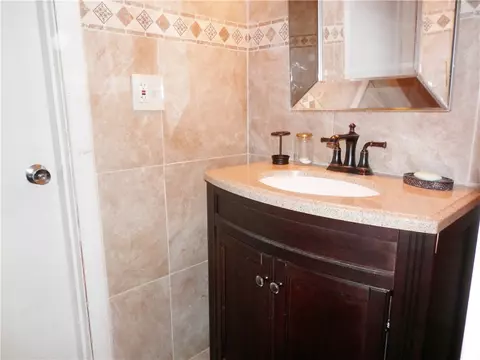 44 Crocus St, Warwick, RI 02886 photo 18
