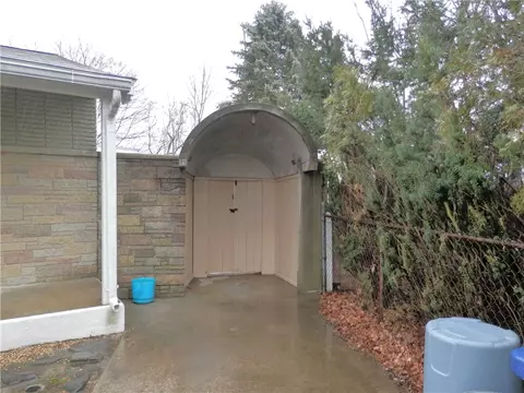 44 Crocus St, Warwick, RI 02886 photo 3