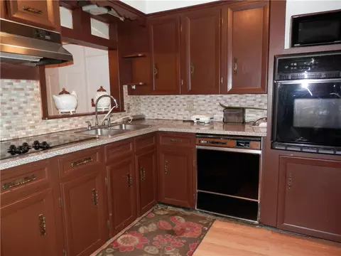 44 Crocus St, Warwick, RI 02886 photo 10