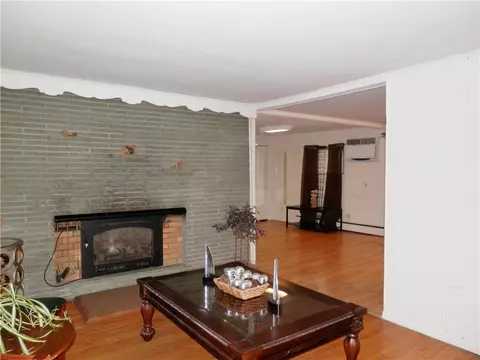44 Crocus St, Warwick, RI 02886 photo 6
