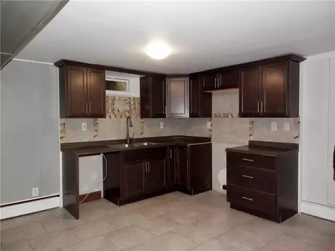 44 Crocus St, Warwick, RI 02886 photo 21