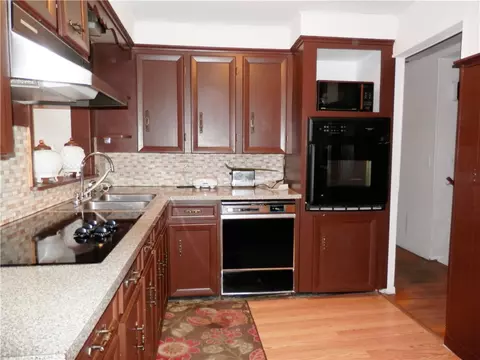 44 Crocus St, Warwick, RI 02886 photo 8
