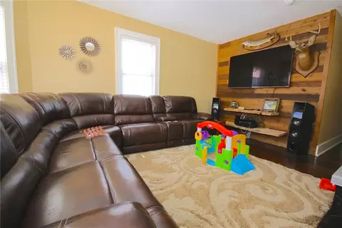683 Third Ave, Woonsocket, RI 02895 photo 1