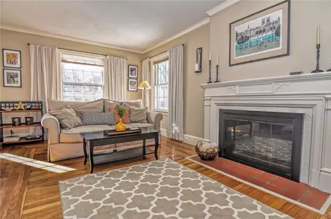 10 Adele Ave, East Providence, RI 02916 photo 17