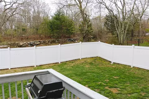 7 Auke Way, Westerly, RI 02891 photo 3