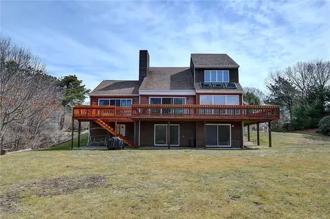 38 Moonlight Dr, Westerly, RI 02891 photo 4