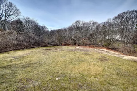 38 Moonlight Dr, Westerly, RI 02891 photo 7
