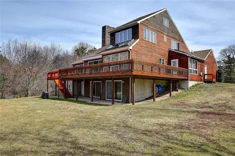 38 Moonlight Dr, Westerly, RI 02891 photo 5