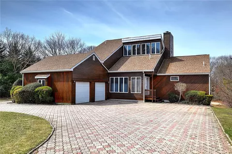 38 Moonlight Dr, Westerly, RI 02891 photo 1