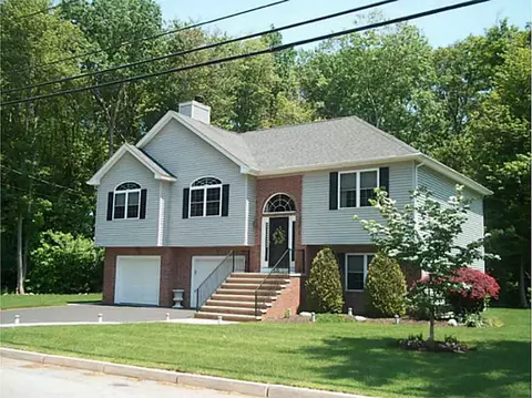 6 Beth Ave, Warren, RI 02885 photo 8