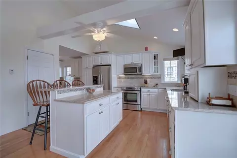 480 Atlantic Ave, Westerly, RI 02891 photo 17
