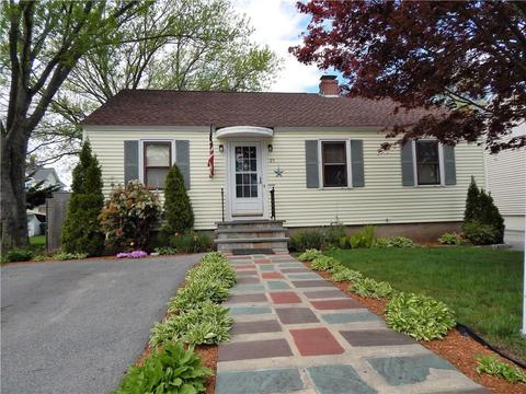 95 Birch St, Warwick, RI 02888 photo 1
