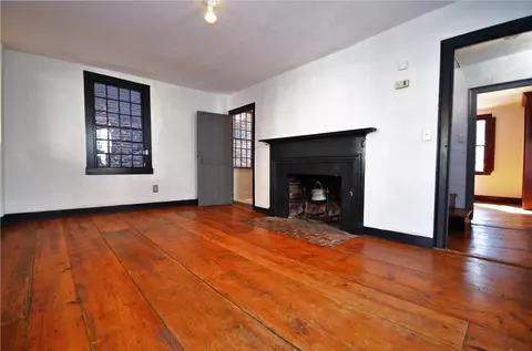116 Transit St, Providence, RI 02906 photo 18