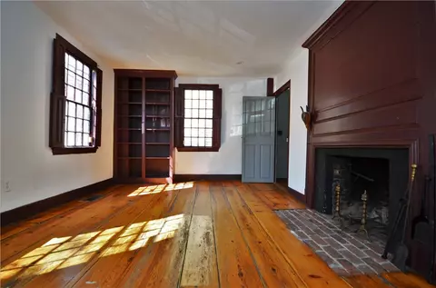 116 Transit St, Providence, RI 02906 photo 23