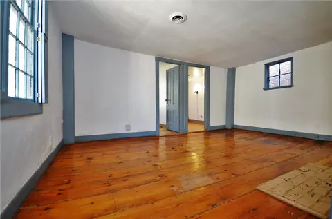 116 Transit St, Providence, RI 02906 photo 31