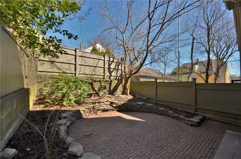 116 Transit St, Providence, RI 02906 photo 5