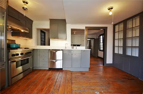 116 Transit St, Providence, RI 02906 photo 13