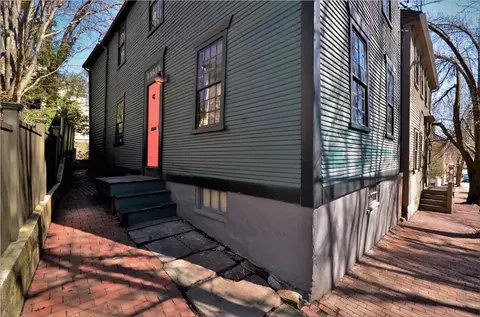 116 Transit St, Providence, RI 02906 photo 3
