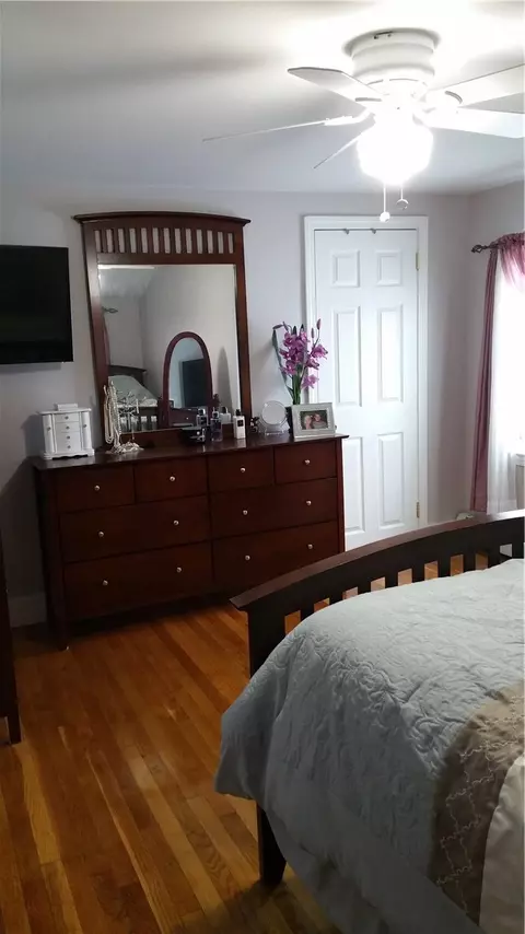 68 Hoxsie Ave, Warwick, RI 02889 photo 13