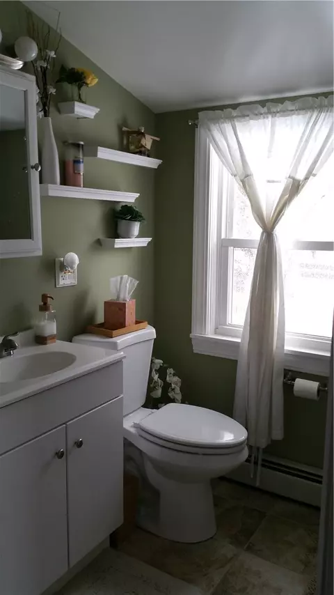 68 Hoxsie Ave, Warwick, RI 02889 photo 17