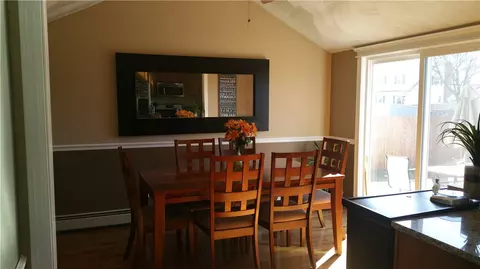 68 Hoxsie Ave, Warwick, RI 02889 photo 2