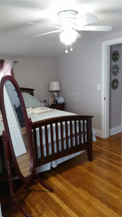 68 Hoxsie Ave, Warwick, RI 02889 photo 12