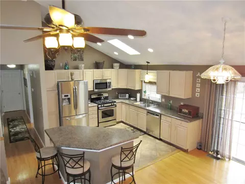 7 Pine Hill Rd, Coventry, RI 02816 photo 5