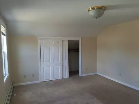 21 Snow St, Woonsocket, RI 02895 photo 6