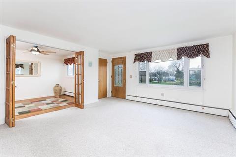 157 Vineyard Rd, Warwick, RI 02889 photo 6