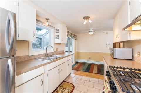 157 Vineyard Rd, Warwick, RI 02889 photo 12