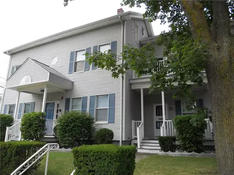 74 Hamlet Ave, Woonsocket, RI 02895 photo 2