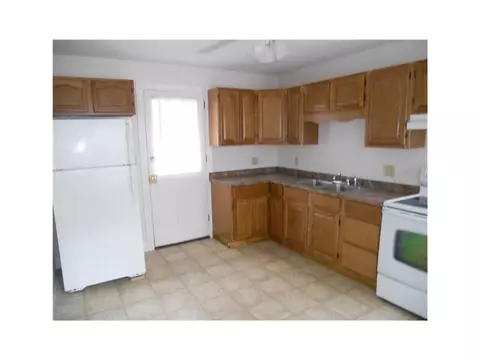 74 Hamlet Ave, Woonsocket, RI 02895 photo 15