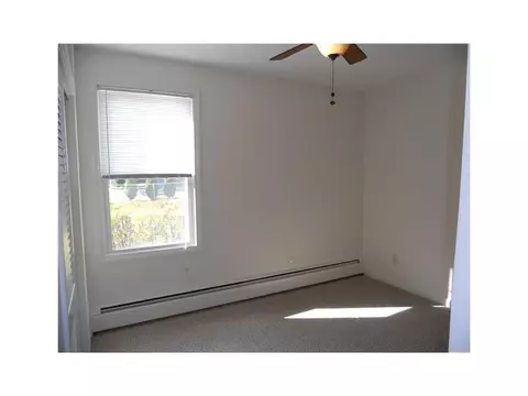 74 Hamlet Ave, Woonsocket, RI 02895 photo 9