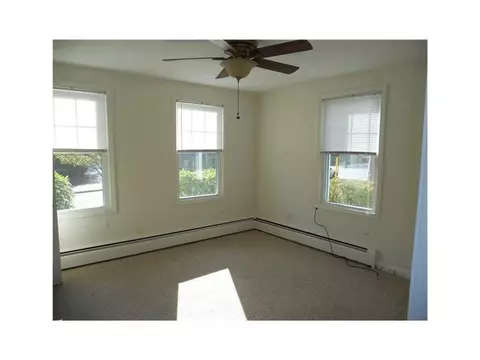 74 Hamlet Ave, Woonsocket, RI 02895 photo 21