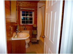 69 Betsey Williams Dr, Warwick, RI 02889 photo 5