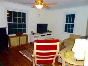 69 Betsey Williams Dr, Warwick, RI 02889 photo 9