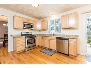 118 Avenue B Ave, Woonsocket, RI 02895 photo 9