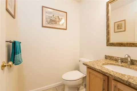 118 Avenue B Ave, Woonsocket, RI 02895 photo 12