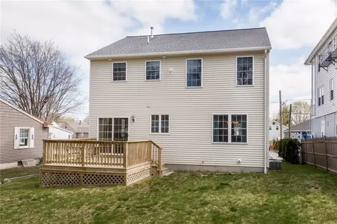 118 Avenue B Ave, Woonsocket, RI 02895 photo 23