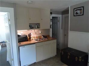 92 Benefit St, Woonsocket, RI 02895 photo 8