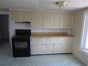 63 Union St, Woonsocket, RI 02895 photo 12
