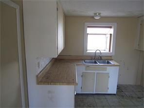63 Union St, Woonsocket, RI 02895 photo 13