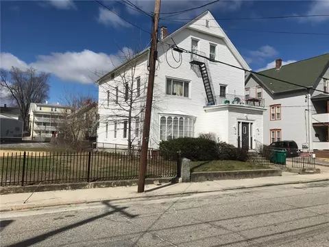 162 Second Ave, Woonsocket, RI 02895 photo 1