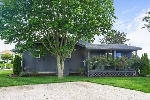 4 Shell Dr, Westerly, RI 02891 photo 2
