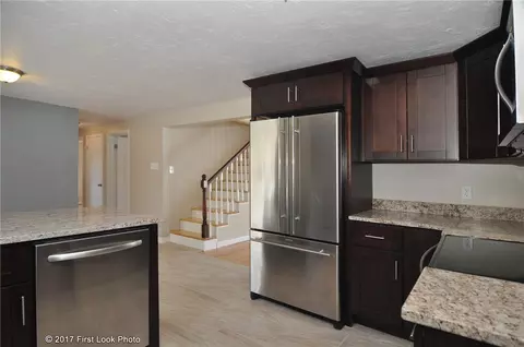 33 Goodrich Ave, Warwick, RI 02886 photo 7