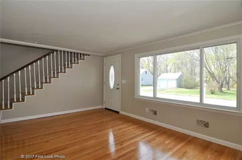 33 Goodrich Ave, Warwick, RI 02886 photo 16