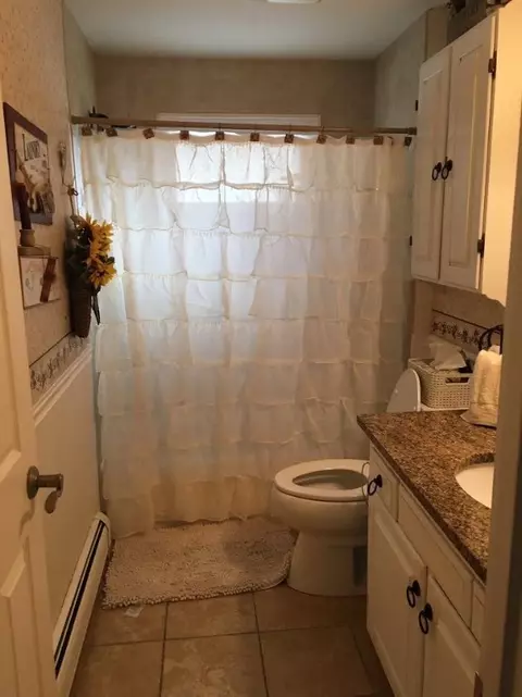 174 Walnut Hill Rd, Woonsocket, RI 02895 photo 9