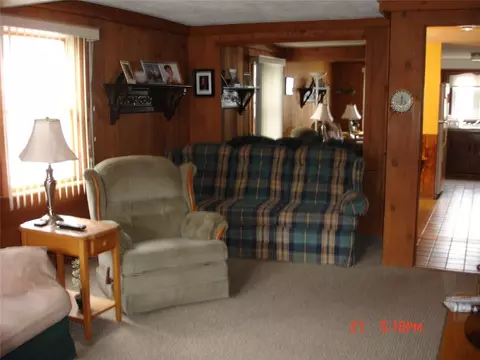 57 Ella Ave, Woonsocket, RI 02895 photo 8