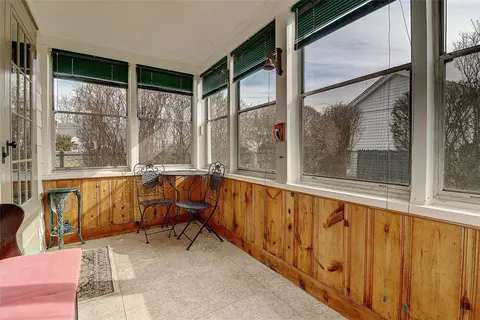 86 Pershing St, Cranston, RI 02910 photo 26
